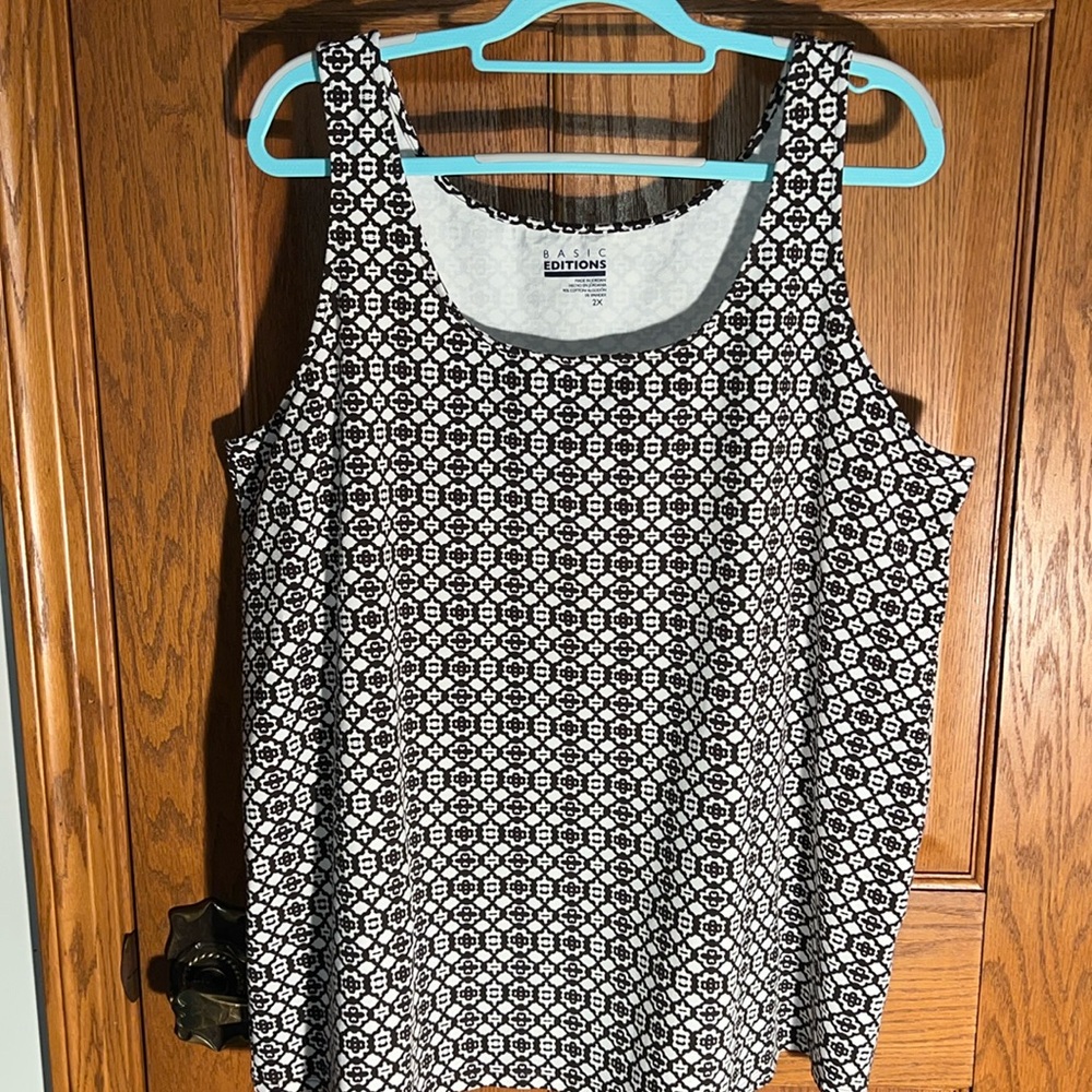 Like new 95% cotton tank